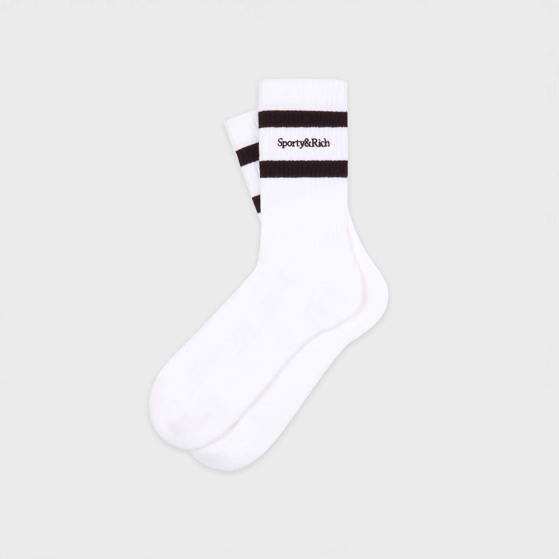 Sporty & Rich - 襯線標誌運動襪（白色／啡色）